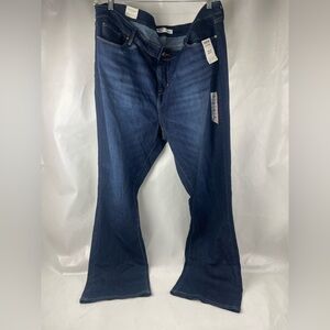 Levi's Gold Signature Mid rise Bootcut  Blue Jeans 
Size 37x30”